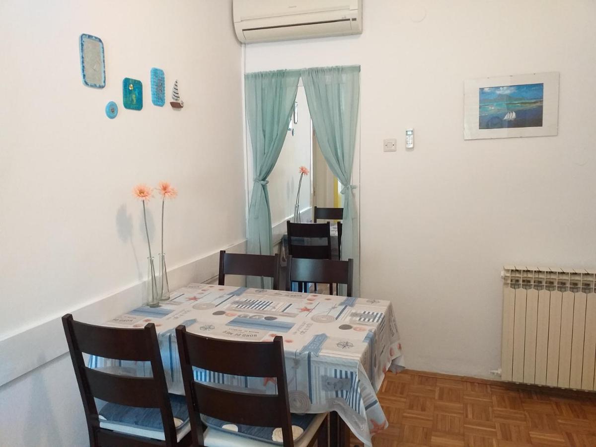 Levak Apartments - Apt. 2 Pjescana Uvala Kültér fotó