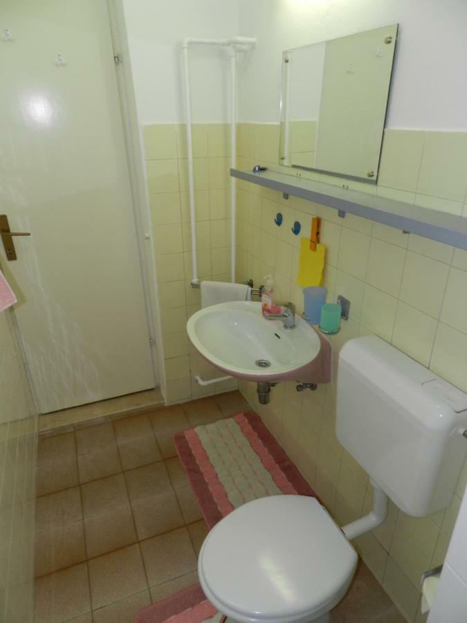Levak Apartments - Apt. 2 Pjescana Uvala Kültér fotó